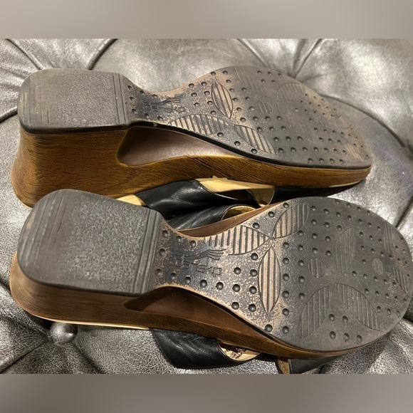 Women’s Dansko Heeled Sandal Black Upper With Brown Lower Size 8.5 US/40 EU - Picture 7 of 8